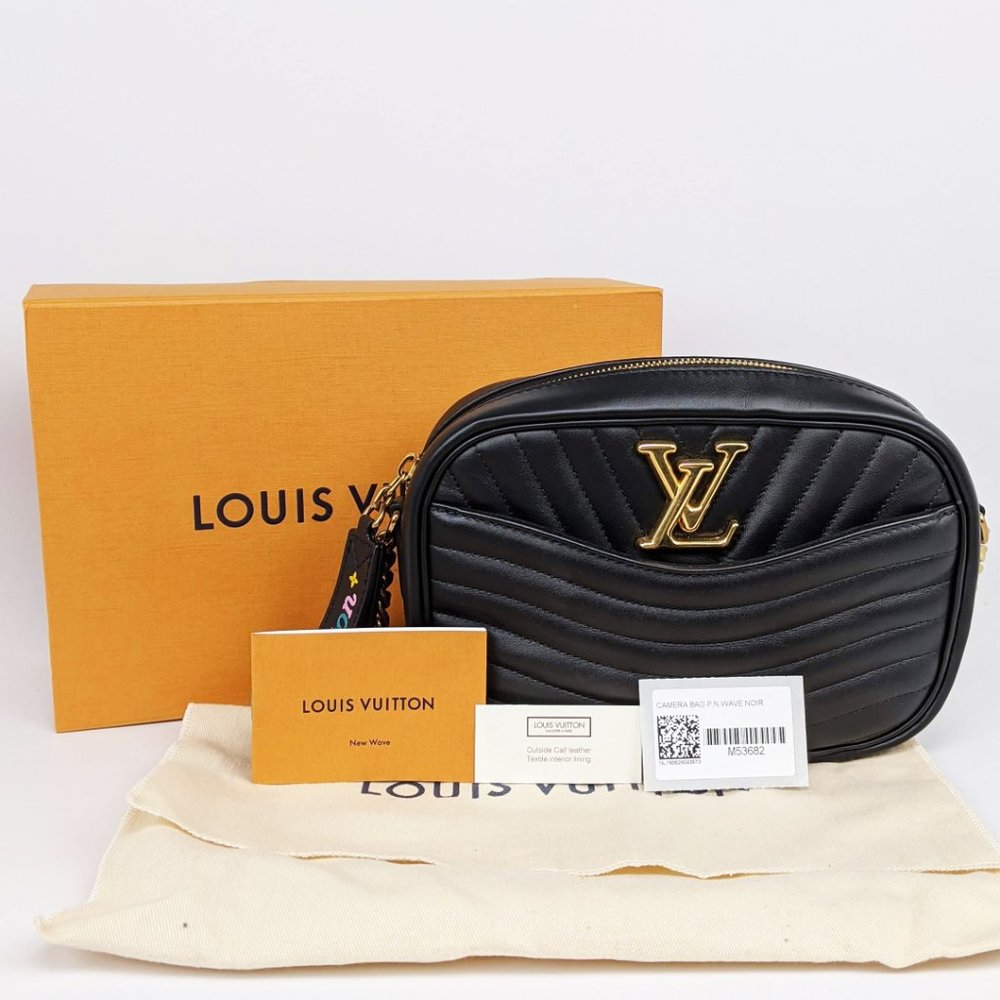 SOLD Louis Vuitton Leather New Wave Camera Bag - Picture 9 of 9